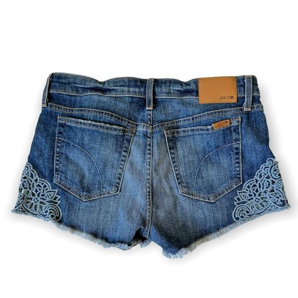 Joe’s Jeans The Ozzie Embroidered Floral Cut Off Shorts - Picture 8 of 8